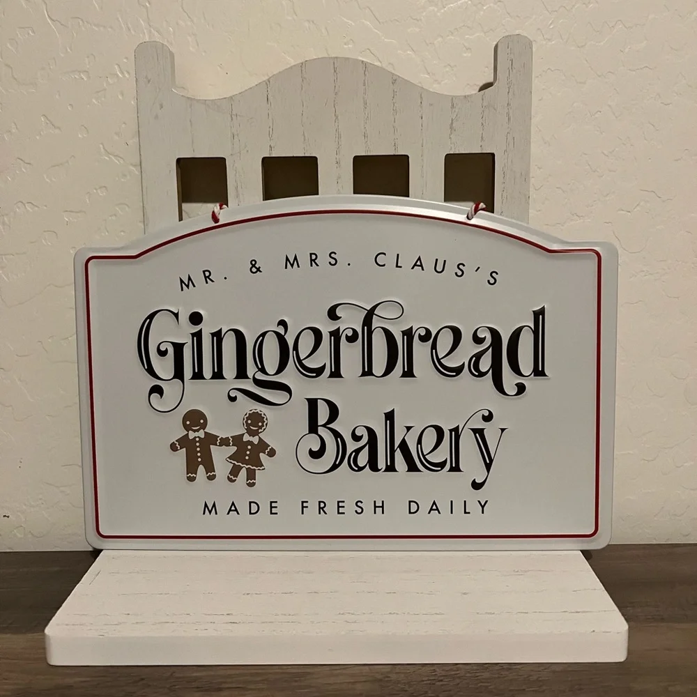 Target Bullseyes Playground Christmas Mr. & Mrs. Claus’s Gingerbread Bakery Sign